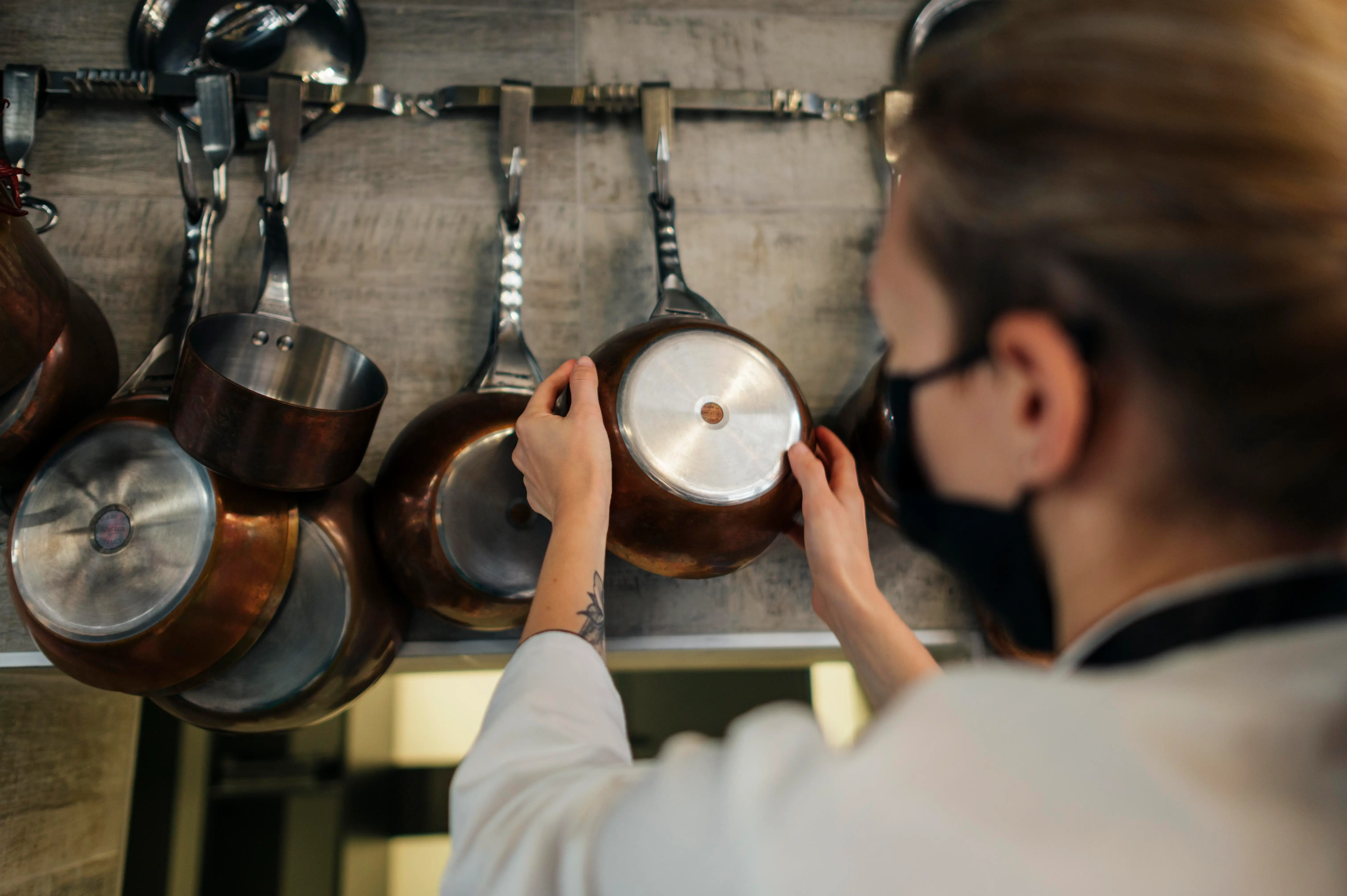 Turkish Kitchenware & Cookware: The Complete Guide to Buying Online and Shipping to Saudi Arabia (2025)